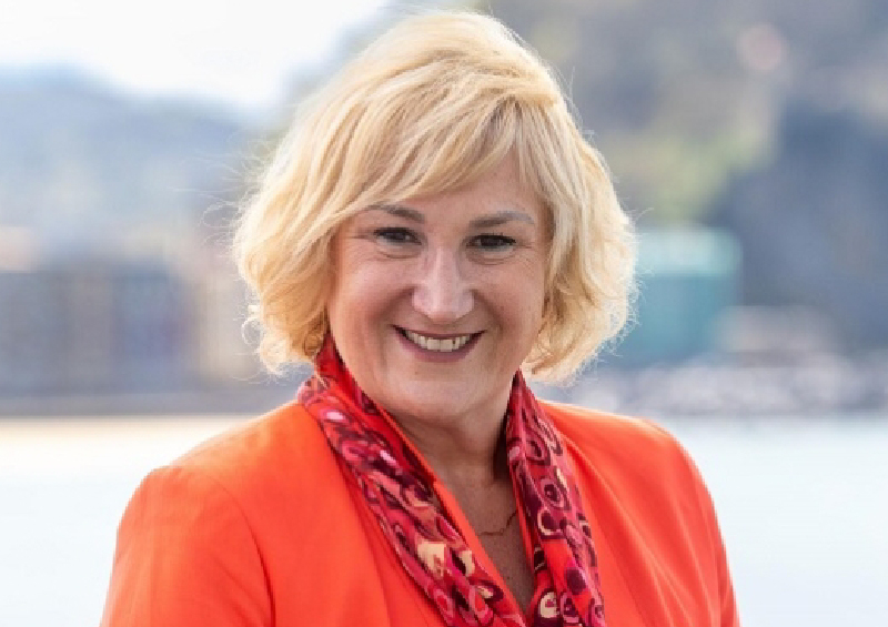 Sra. Cristina Lagé Manich